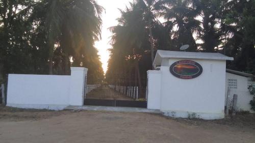 Walajabad Casa | Siesta Inn - Lake view