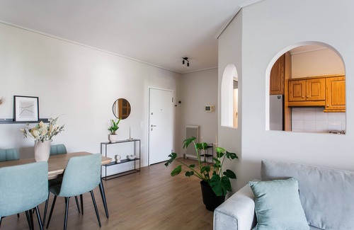 Marousi Apartamento | Signature 2BR Apartment in Marousi