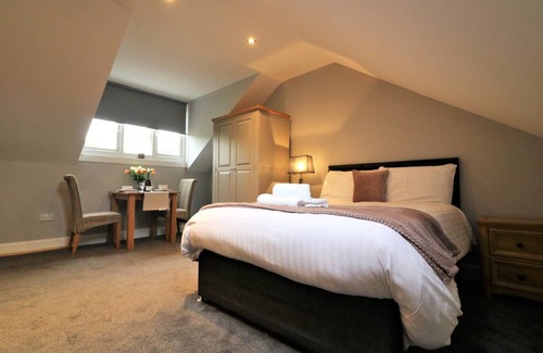 Airdrie Apartamento | Signature - Linden Cottage Room 3