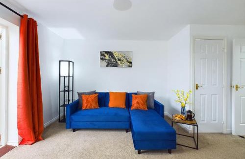 Cheltenham Casa | Signature Stays Accomodation - Cheltenham - 4-Bed With Parking - Ideal For Contractors & Long Stays