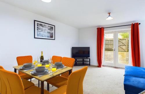 Cheltenham Casa | Signature Stays Accomodation - Cheltenham - 4-Bed With Parking - Ideal For Contractors & Long Stays