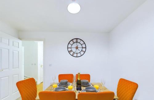 Cheltenham Casa | Signature Stays Accomodation - Cheltenham - 4-Bed With Parking - Ideal For Contractors & Long Stays