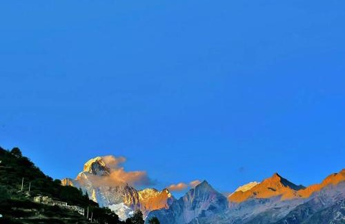 Wenchuan Casa | Siguniangshan Town Tingshan Wild Luxury B&B