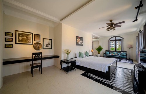 Son Tra Apartamento | Sila Vana Villa - Private 7BRs Pool Villa My Khe Beach Da Nang