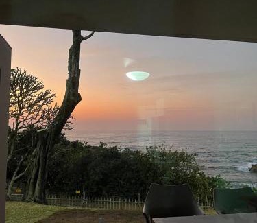 Margate Apartamento | Silhouette 1 Amazing Grace