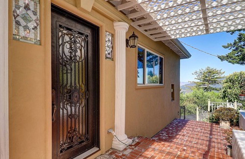 Los Gatos Villa | ARTISTA EJECUTIVA CORPORATIVA LOS GATOS CASA 4 dormitorios / 4. 5 baños