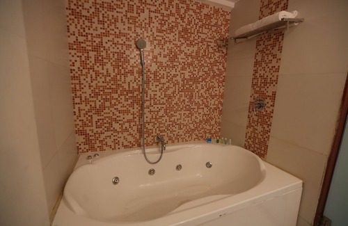 Ahmedabad Hotel | Silver Cloud Hotel & Banquets Ahmedabad