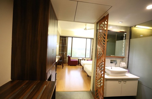 Ahmedabad Hotel | Silver Cloud Hotel & Banquets Ahmedabad