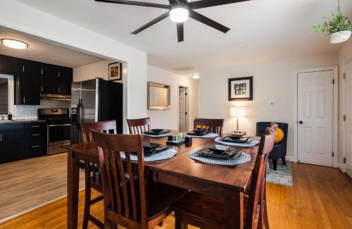 Jeffersonville - Clarksville Casa | Silver Creek 3BR Hideaway home