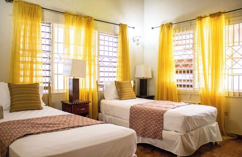 Runaway Bay Casa | Silver Creek Resort