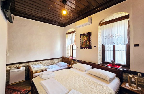 Gjirokaster Casa | Silver Hill Guesthouse