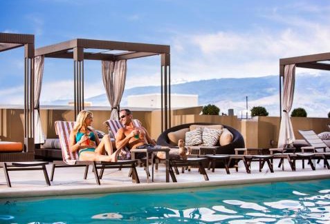 Downtown Reno Complejo | Silver Legacy Reno, A Caesars Destination