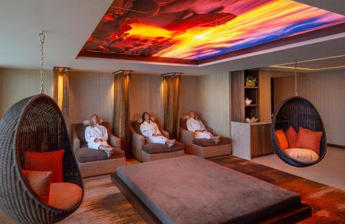 Downtown Reno Complejo | Silver Legacy Reno, A Caesars Destination