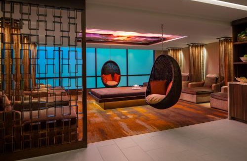 Downtown Reno Complejo | Silver Legacy Reno, A Caesars Destination