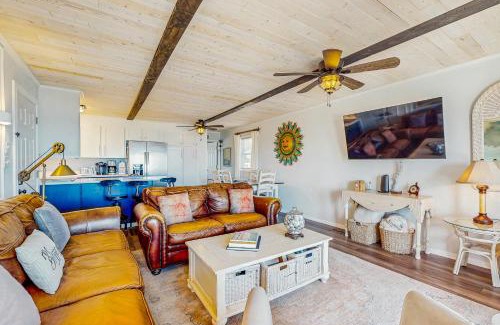 Holden Beach Casa | Silver Linings East