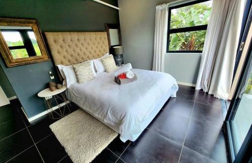 Pennington Villa | Silver Moon - Eden Rock