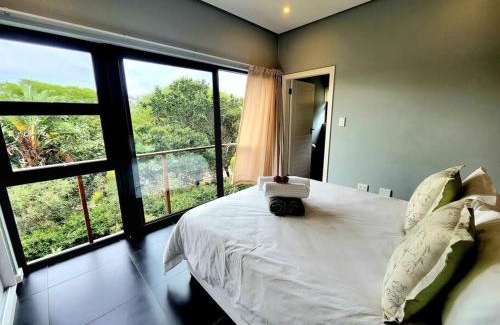 Pennington Villa | Silver Moon - Eden Rock