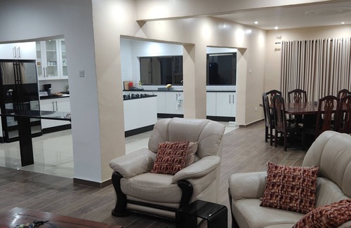 Greendale Casa | Silver Moon Guest House