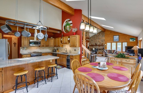 Silver Plume Casa | Silver Plume Mountain Haven with Views & Deck!