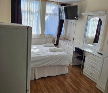 Haselbury Casa | Silver rooms