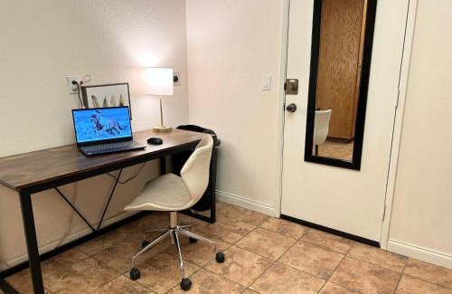 Hemet Casa | Silver Sands Den