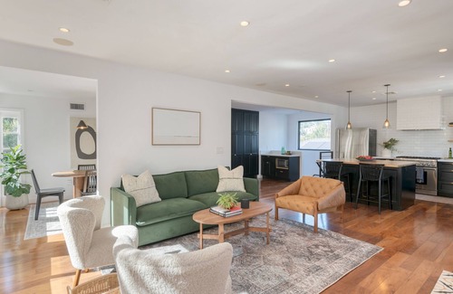Silver Lake Casa | Silver Screen by AvantStay | Luxe Backyard Escape