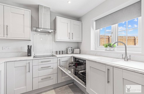 Ashby-de-la-Zouch Casa | Silver Stag, Glamorous 5 BR House