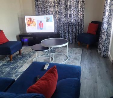 Runaway Bay Apartamento | Silverbuttons Apartments & Eats
