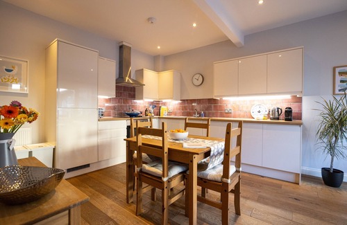 Meads Casa | Silverdale Mews
