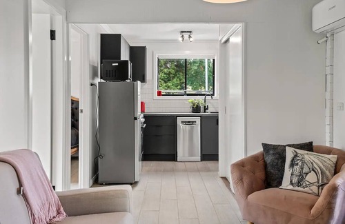 Exeter Cabaña | Silverhill - where bushland and horses are at your back door.
