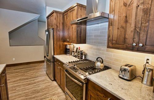 McCall Casa | Silverpine Hideaway by Casago McCall - Donerightmanagement