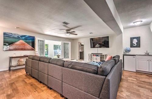 Fort Walton Beach Casa | Silvia's Serenity Beach Home with New Salt Water Pool