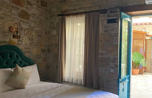Yenifoca Cama Y Desayuno | Sim Otel