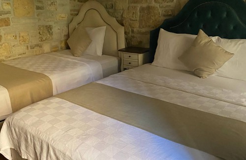 Yenifoca Cama Y Desayuno | Sim Otel