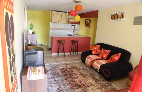 Ngong Cama Y Desayuno | Simani Guest House