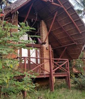Morogoro Otro | Simbamwenni Lodge and Camping