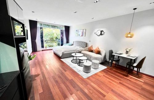 Truc Bach Apartamento | SIMI West Lake Banyan Cinema Studio 58m2 for 4 people elevator green view