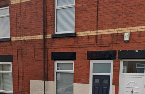 Thatto Heath Casa | Cosy 2 bed home on the outskirts of Liverpool with great links to the City