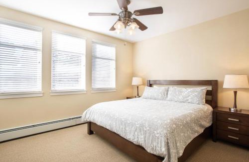 Winter Park Apartamento | Simple and Comfortable Fraser Crossing Founders Pointe Condo Facing Ski Resort condo