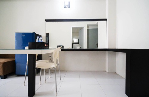 Surabaya Apartamento | Simple And Homey 2Br At Dian Regency Apartment