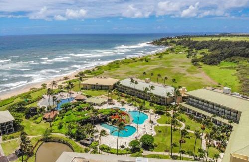 Hanamaulu Apartamento | Simple but Idyllic Oceanfront Resort w King Bed