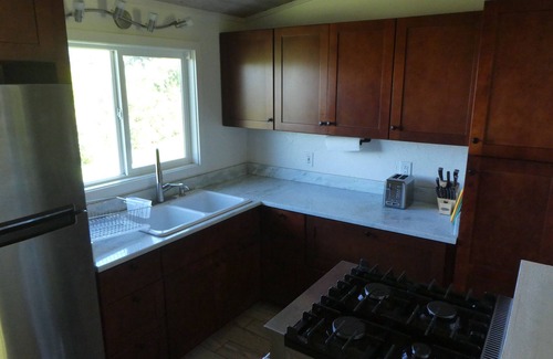 Hawi Apartamento | Simple Elegant Comfort In Ideal Location