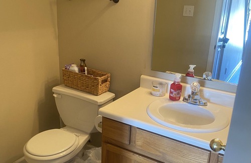 Fishers Casa | Simple Home in Fishers! Close to main highway, shopping and restaurants!