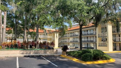 Palmetto Dunes Hotel | Simple Rewards Inn