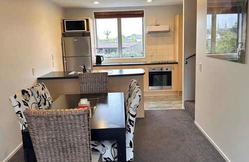 Orewa Apartamento | Simple Seaside Retreat in the heart of Orewa