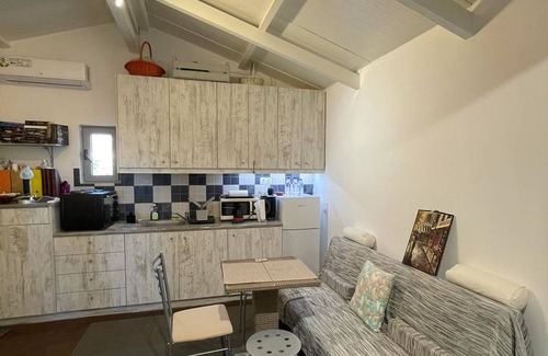 Kropia Casa | Simple Stay Vari's House