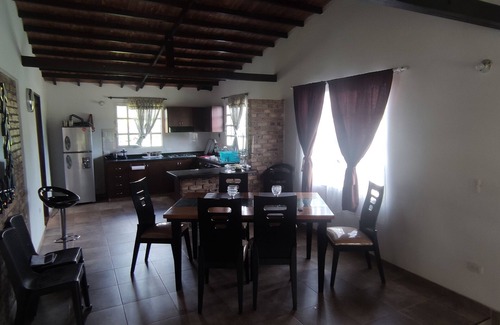 El Eden Chalet De Esquí | Simplicidad Campestre: Casa para Desconectar