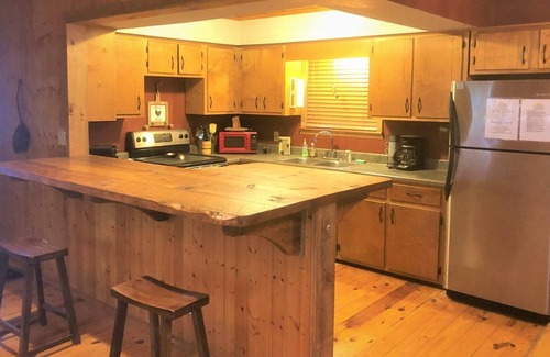 Williamstown Cabina | 2 dormitorios / 2 baños- Capacidad para 6 personas Mesa de ping pong y sistema de juego Wii