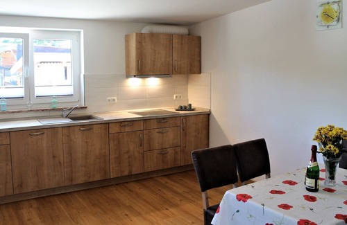Kussow Apartamento | Apartamento moderno en Kussow con catre de camping