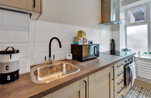 Whyteleafe Apartamento | Simply Beautiful Studio Apartment in Warlingham